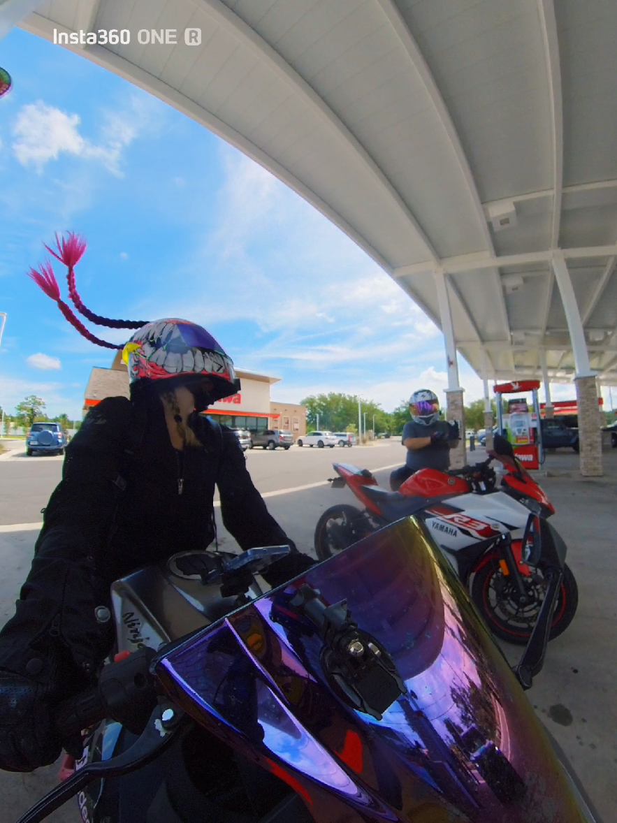 @🦿 Amanda 🏍