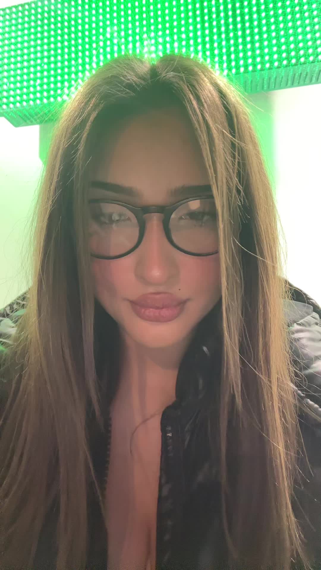 @lalyy