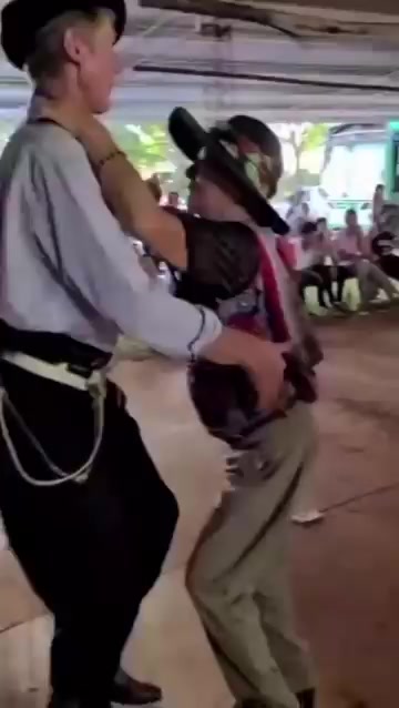 @Rafael artismo