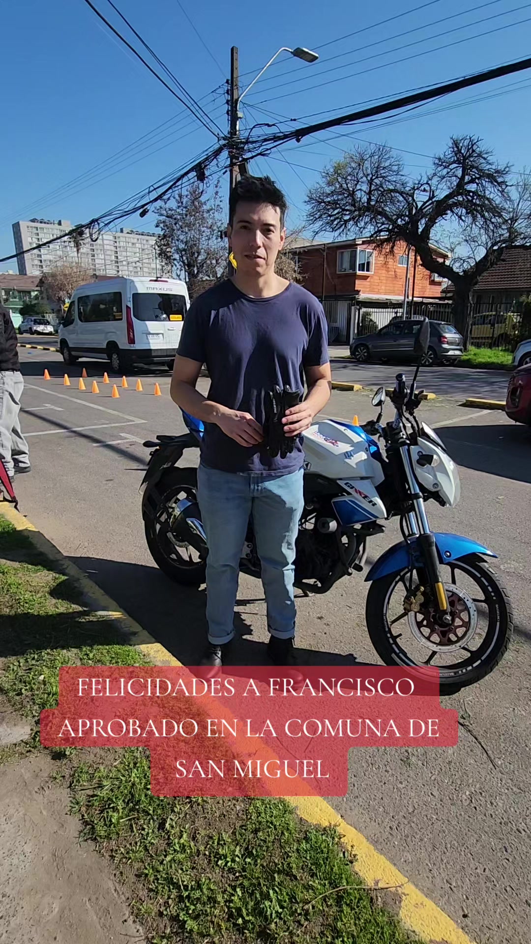 @CLASESDEMOTO.GIXXERMANIA