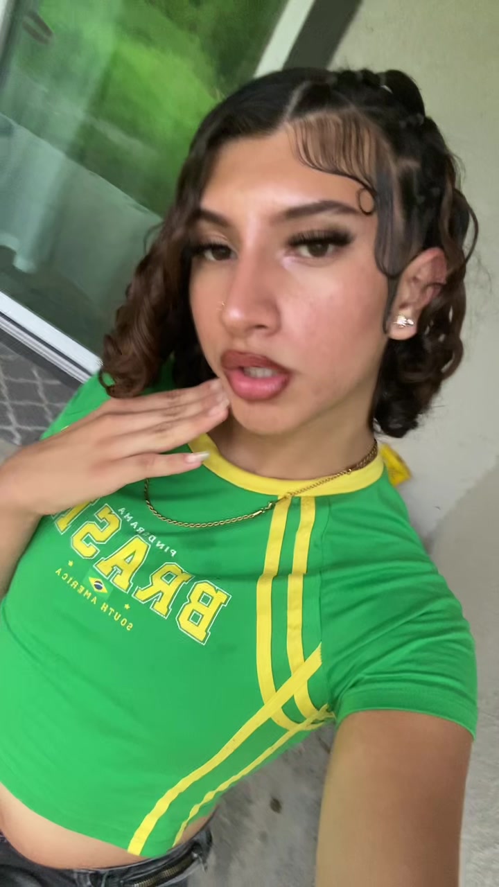 @dabaddestdoll