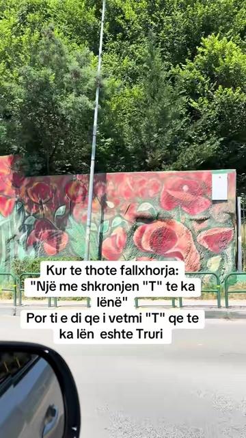 @Lona