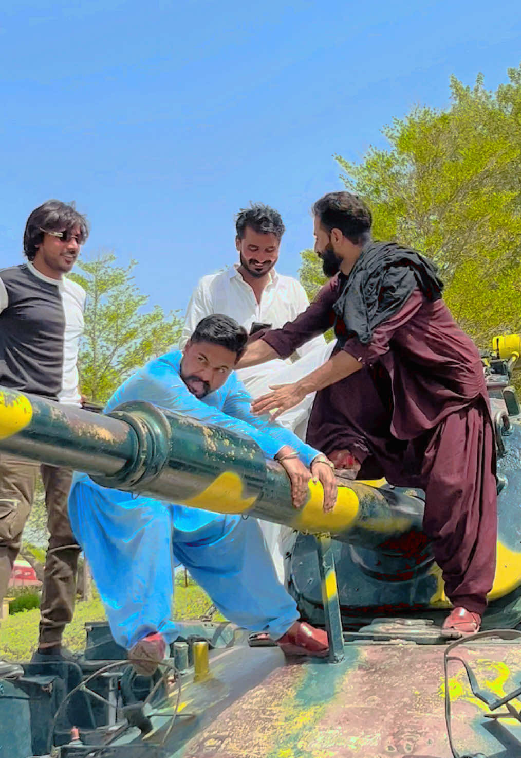 @،،♨️کنیرا🇵🇰سائیں♨️ ،،