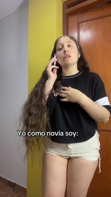 @camilareyeslara