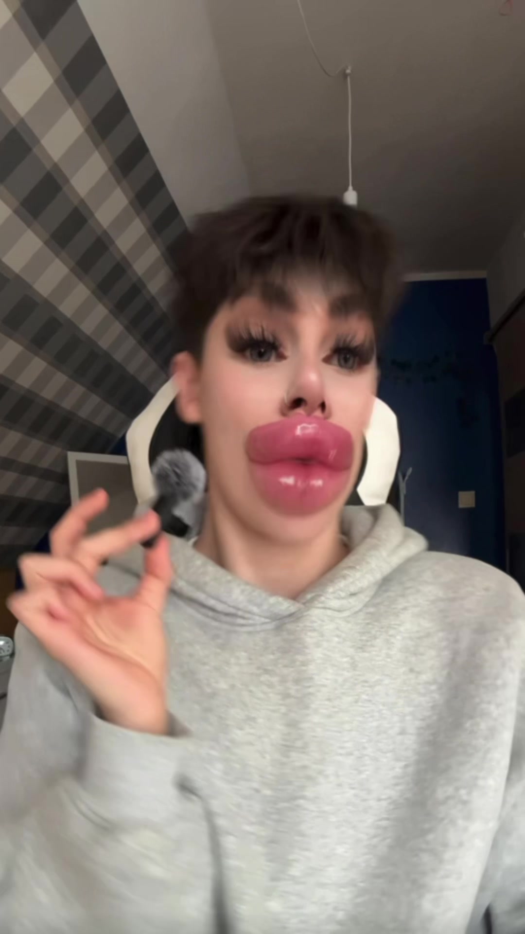 @𝐀𝐋𝐄𝐗
