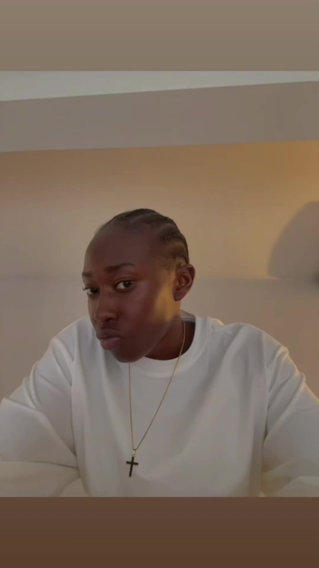 @angelmukasa_