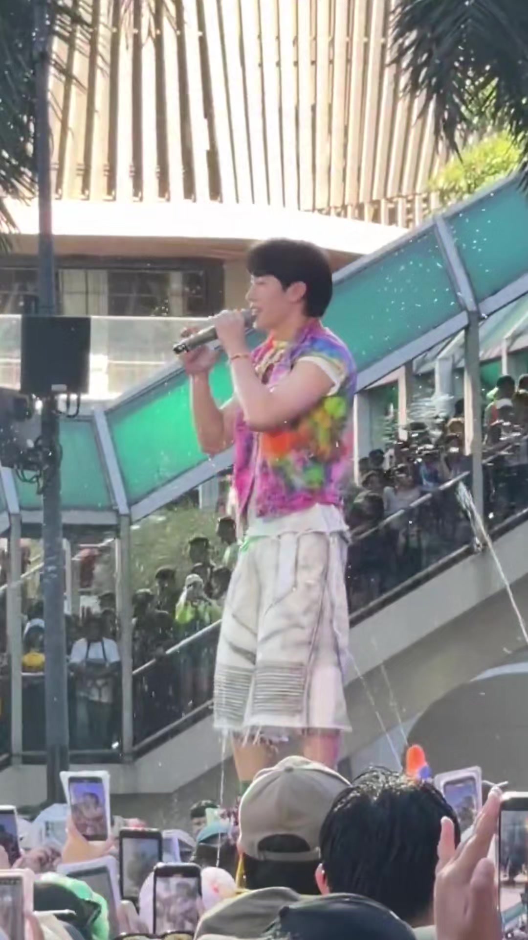 @YinWar🤍Safezone(อย่ารัวไลค์❌)