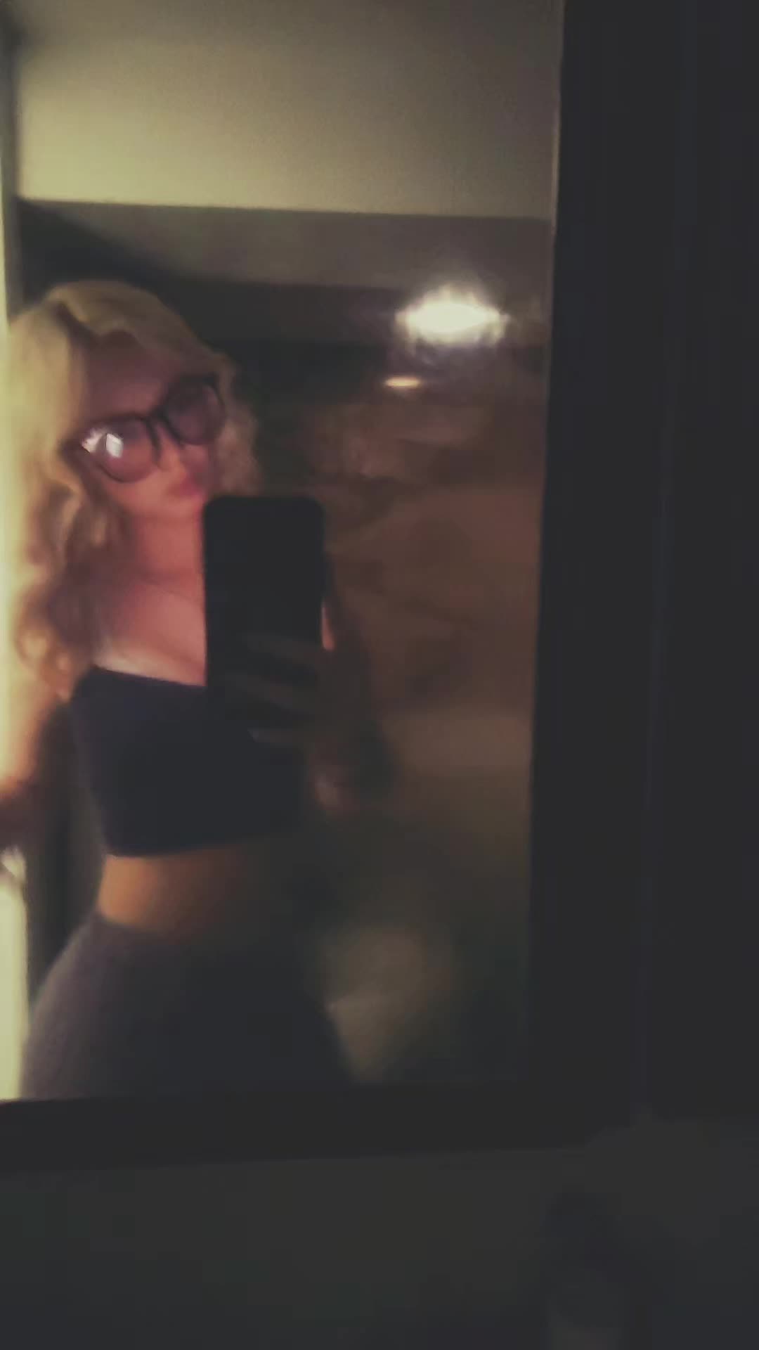 @Hayleespamzz