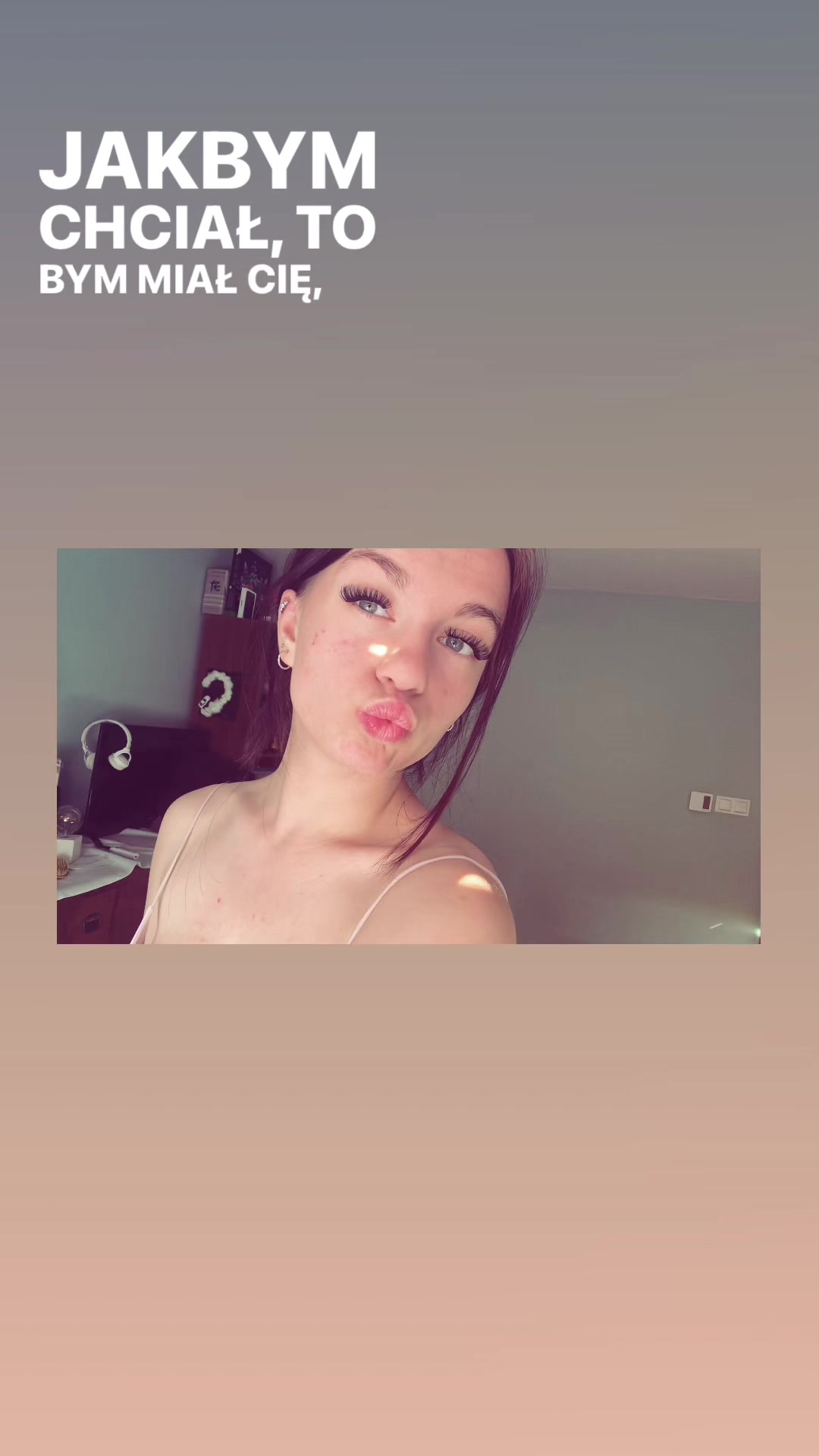 @<3