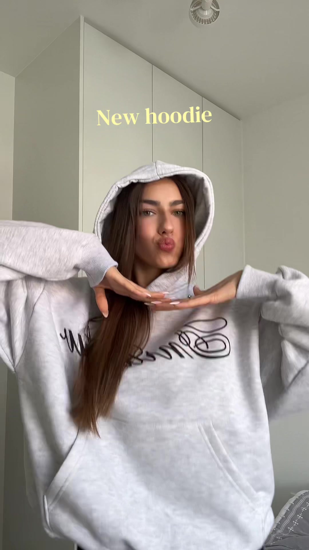 @carolaj_naa