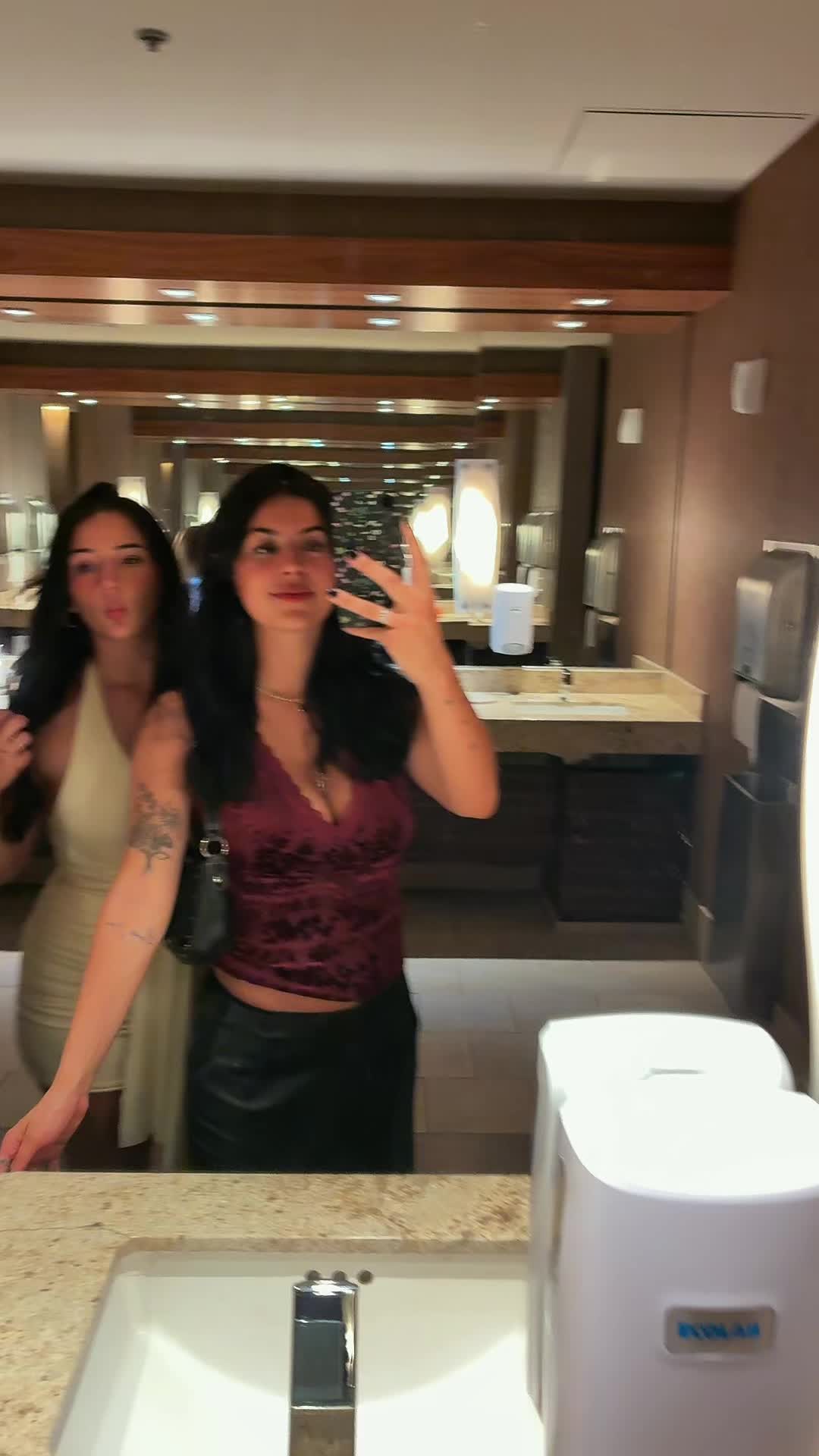 @andreaaaa