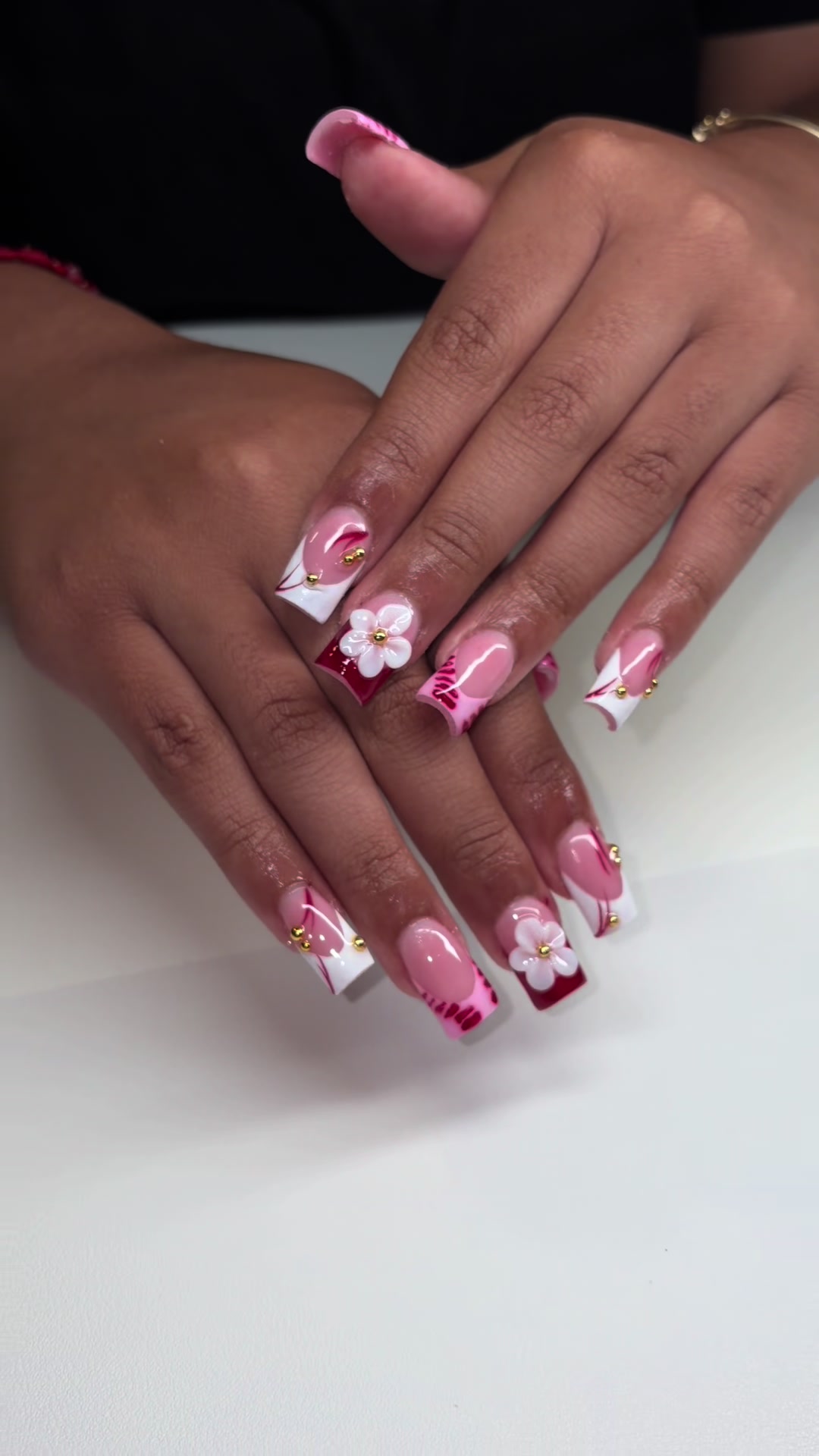 @Les🍒 Winston Salem Nail Tech