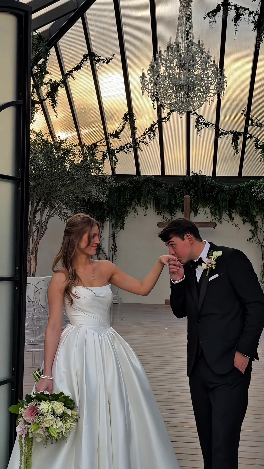 @Wedding Content Creator