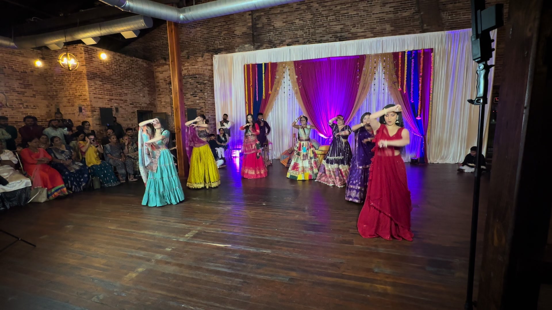@Arti✨