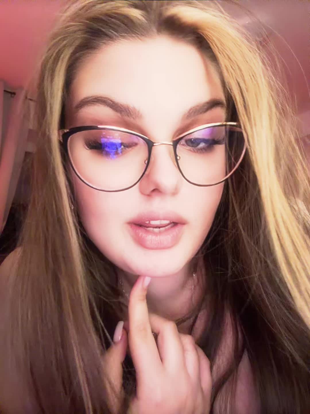 @ɴɪɴᴀ