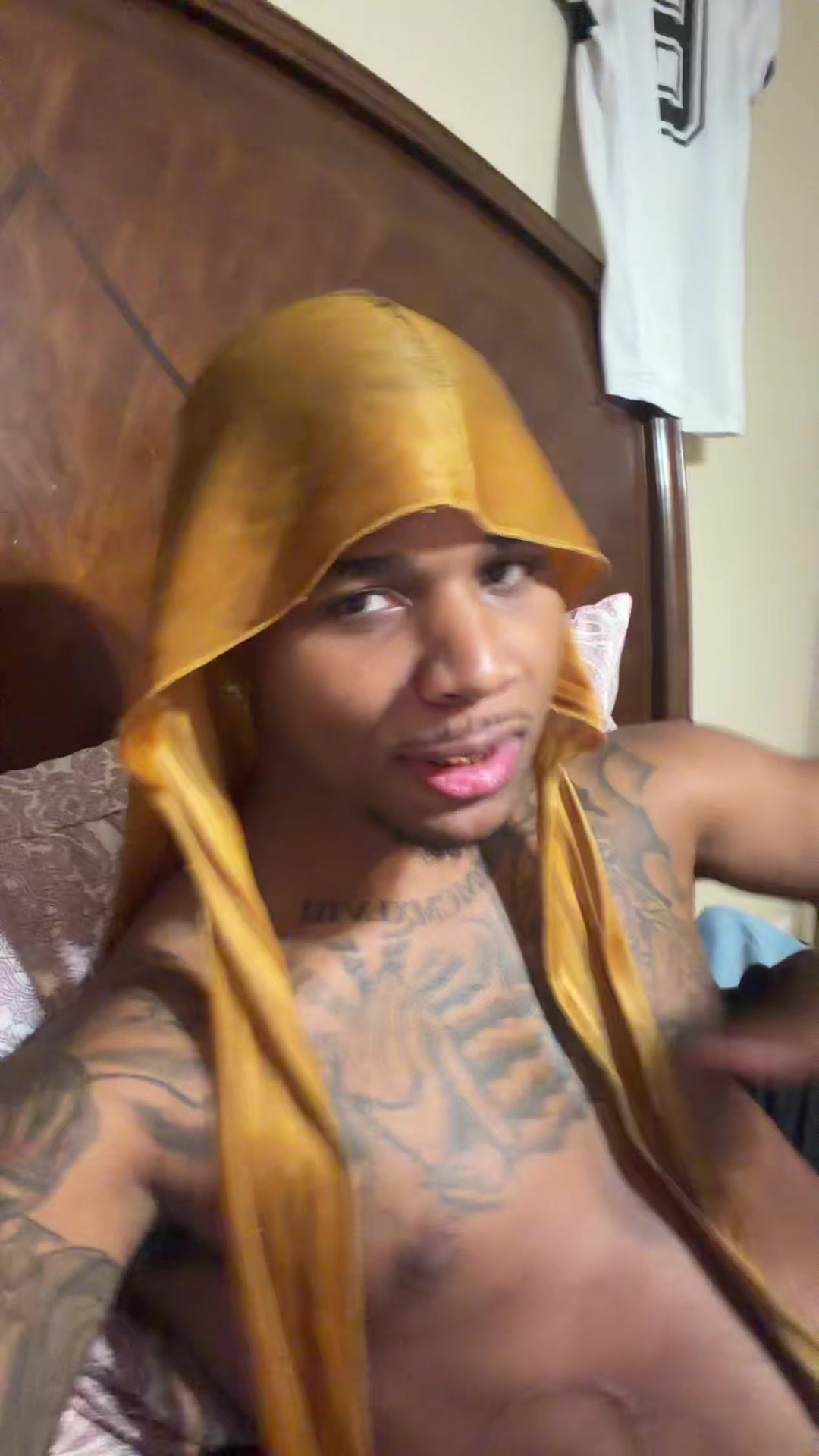 @_deewho