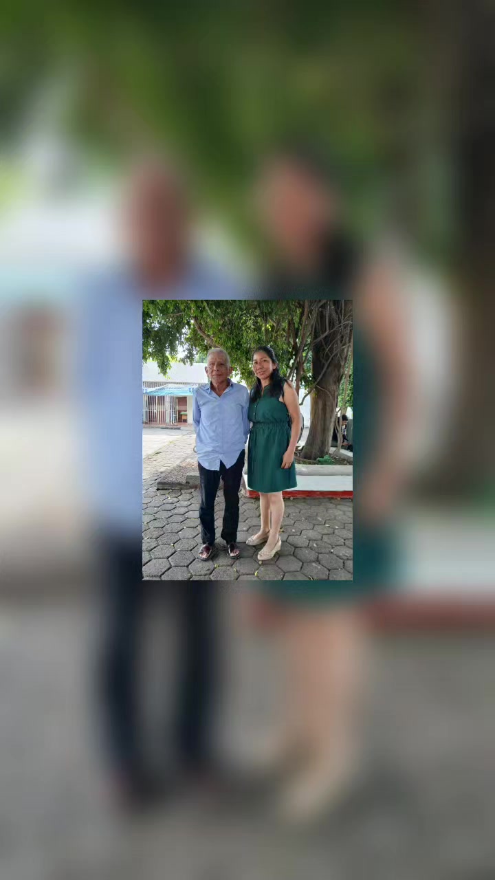 @Rubí