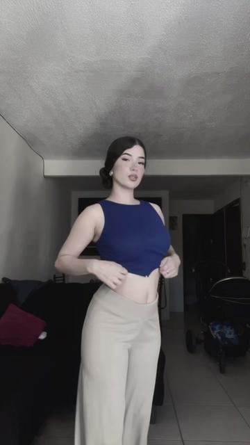 @ℭ𝔥𝔦𝔫𝔞 &real;🐻🍫