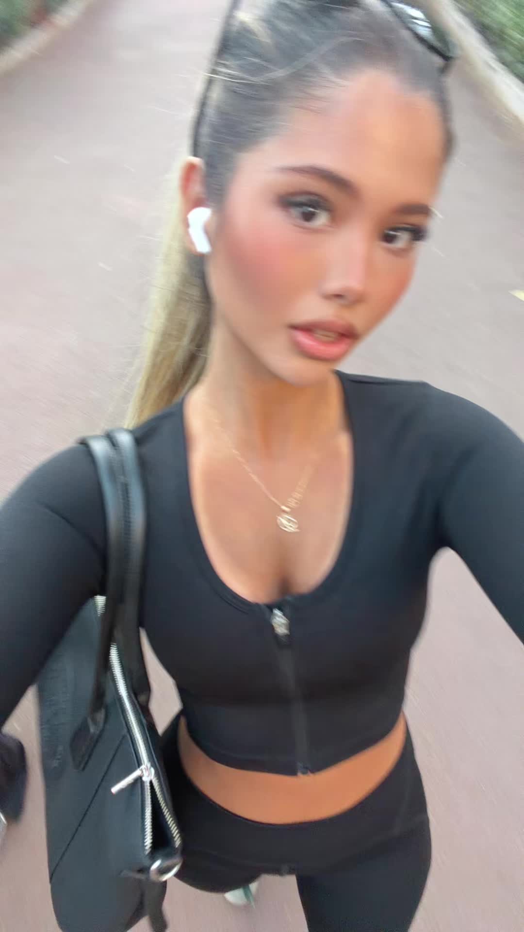 @dina