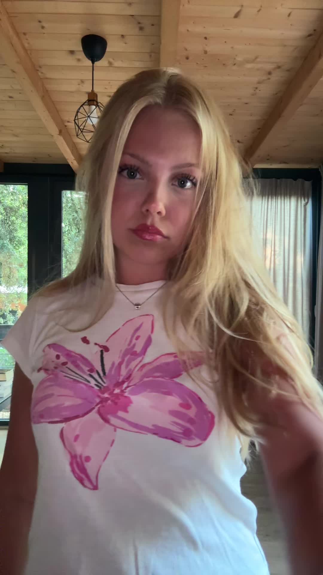 @Klara ♡