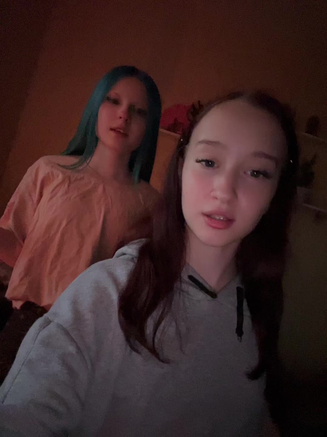 @Элька карамелька💋🍭