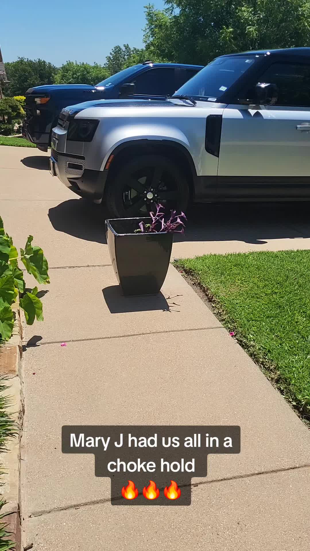 @MoMoney