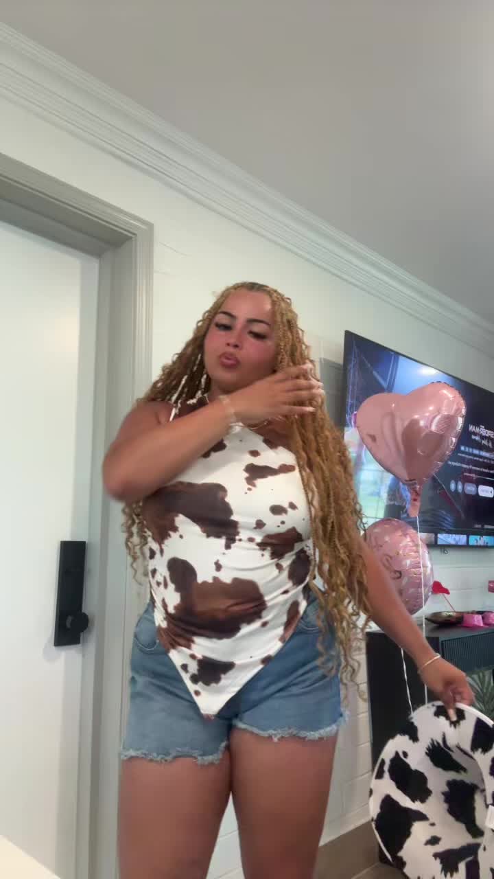 @krystlebabyyy