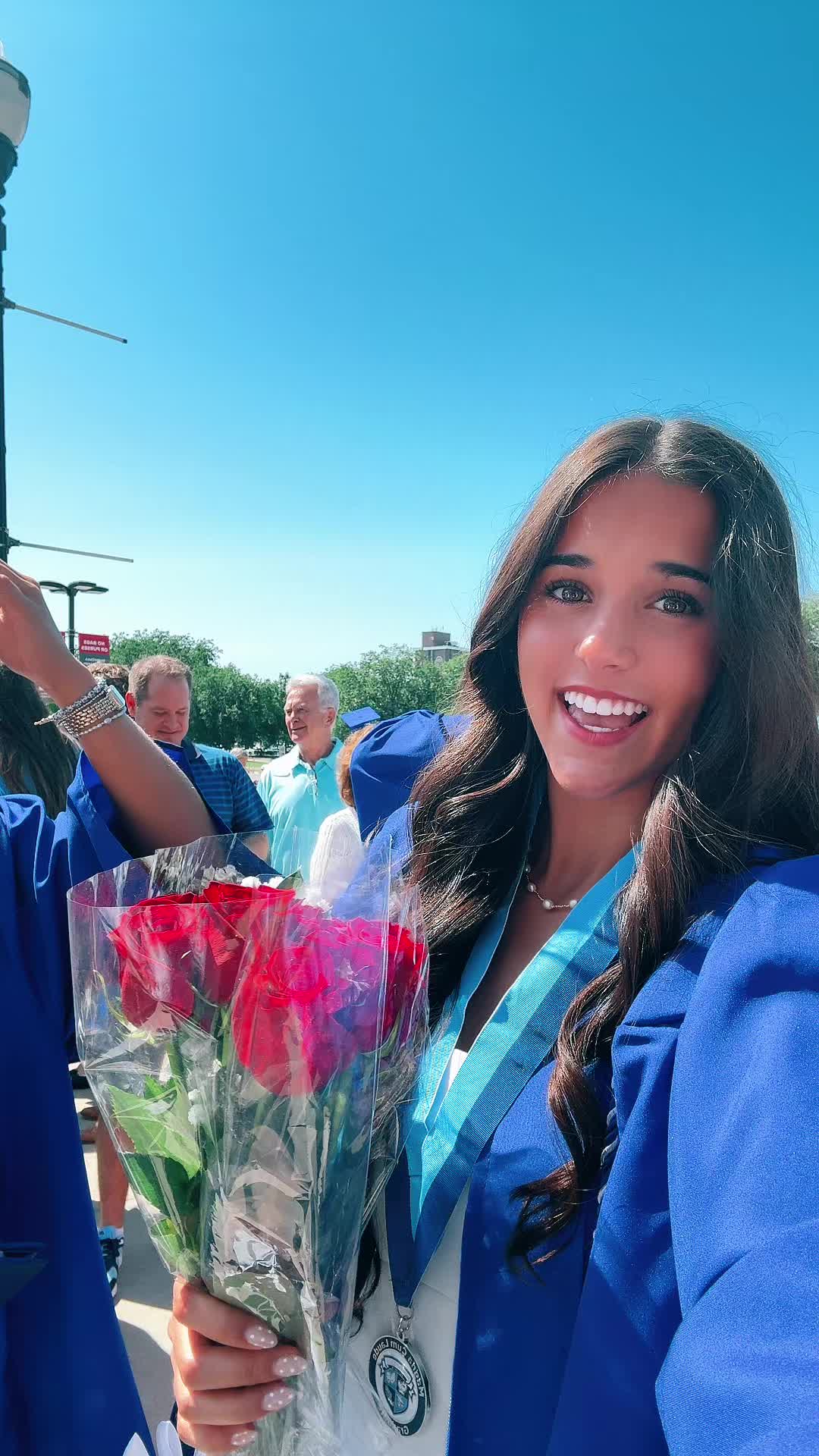 @iz 🤗🤗🤗