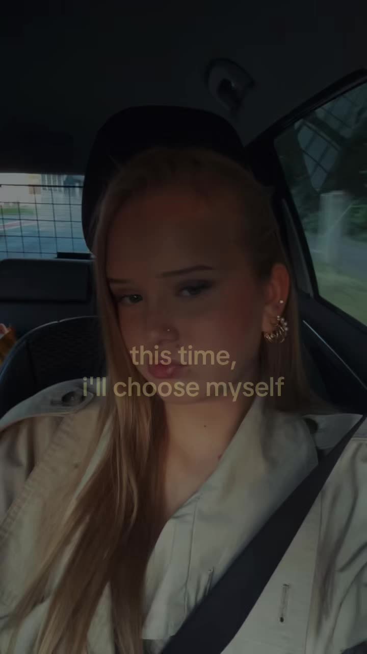 @𝐿𝑜𝑢𝑖𝑠𝑎🥥