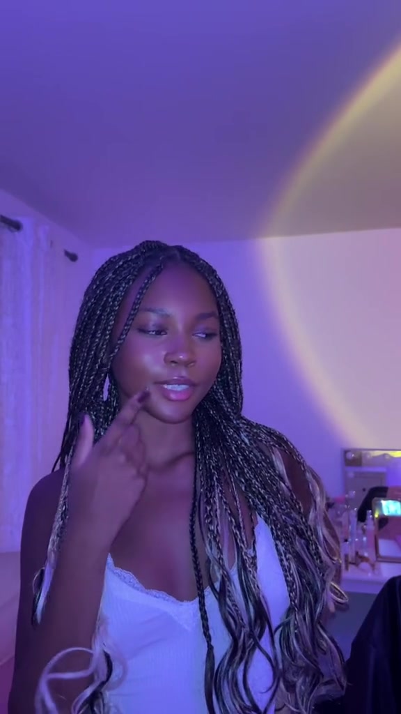 @naomipinkpink