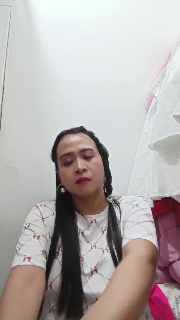 @HanyaUut