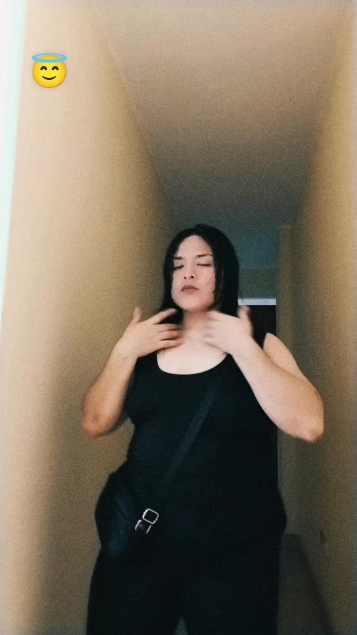 @fiorela🩷🧡
