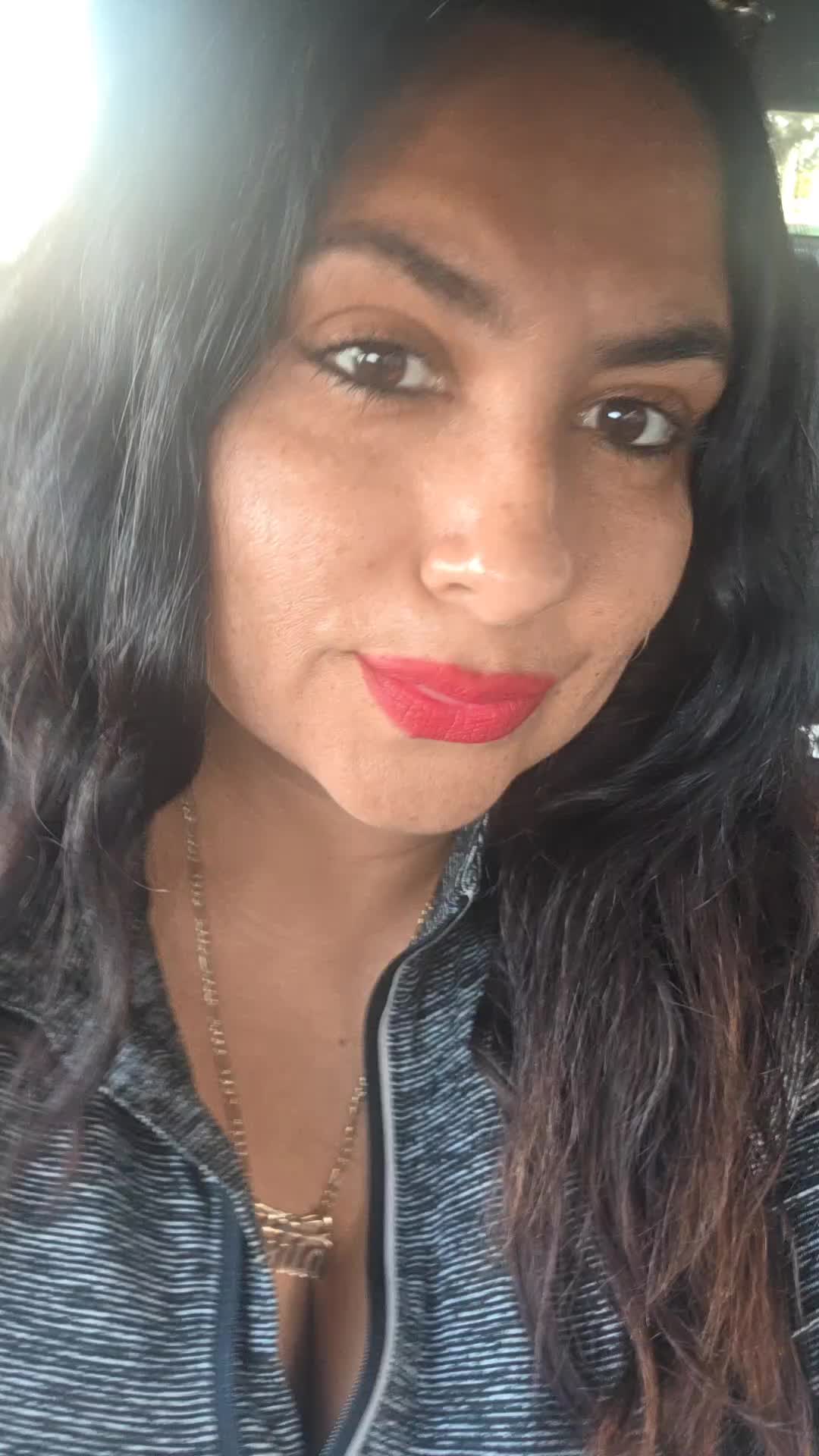 @MALA NI BUENA NI SANTA