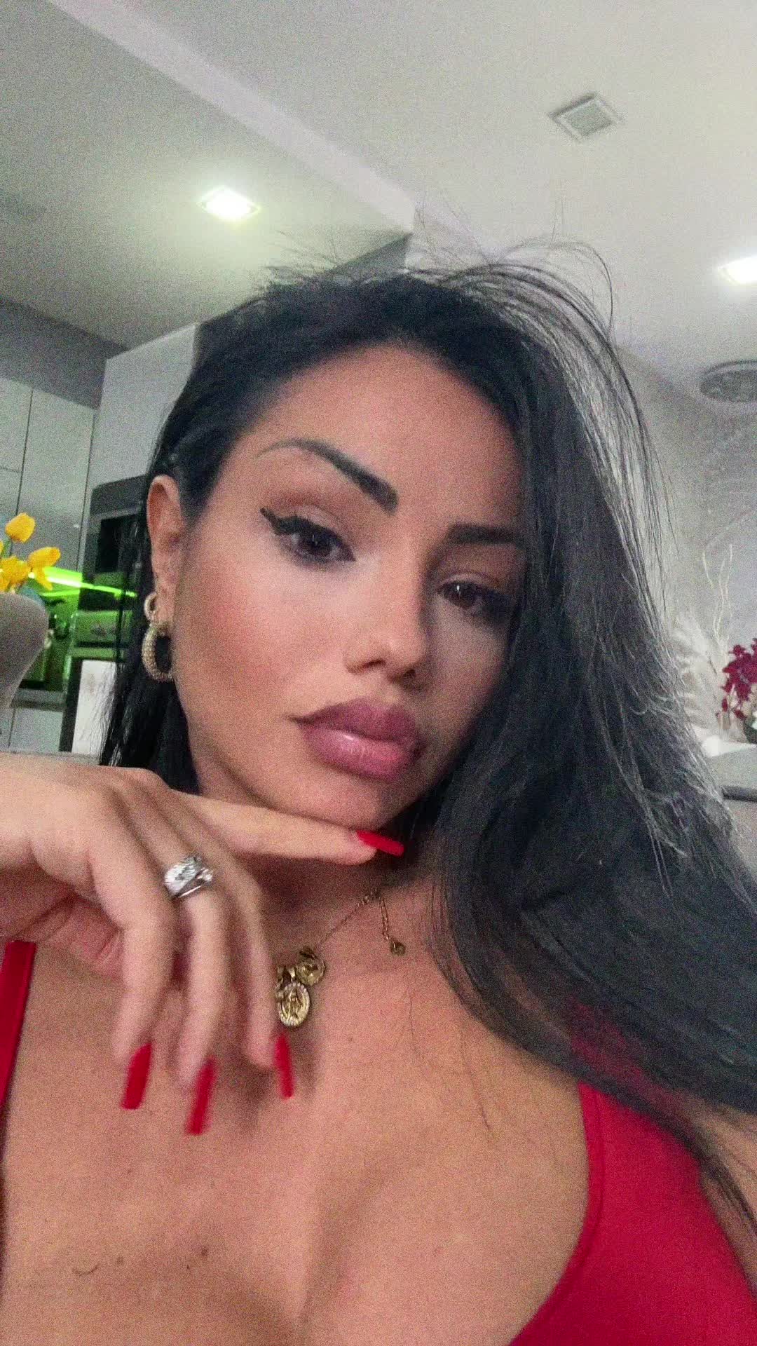 @Mᴏʀᴇɴᴀ ᴄᴜᴛɪʟʟᴏ🖤🌹✨