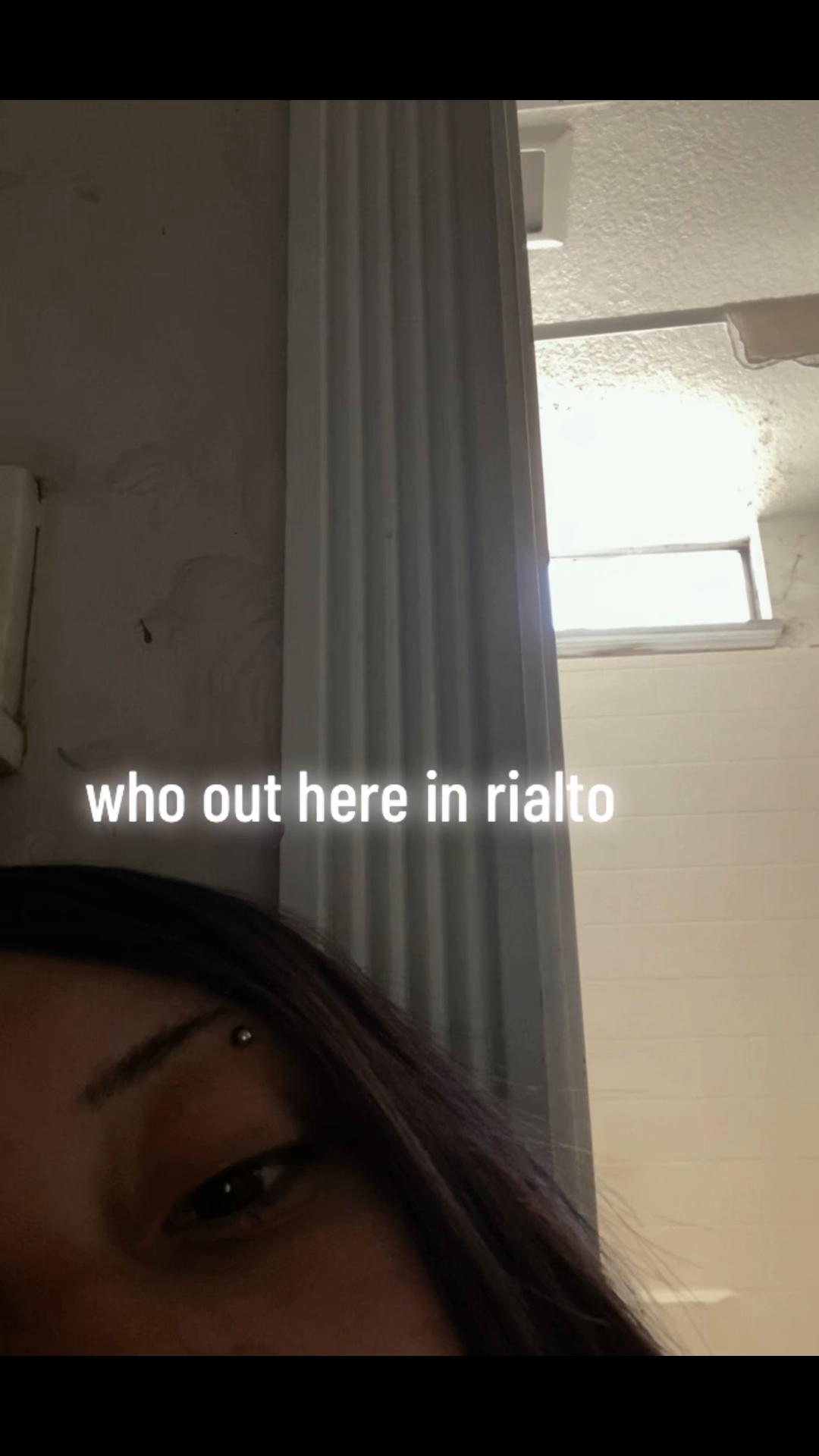 @E҉
