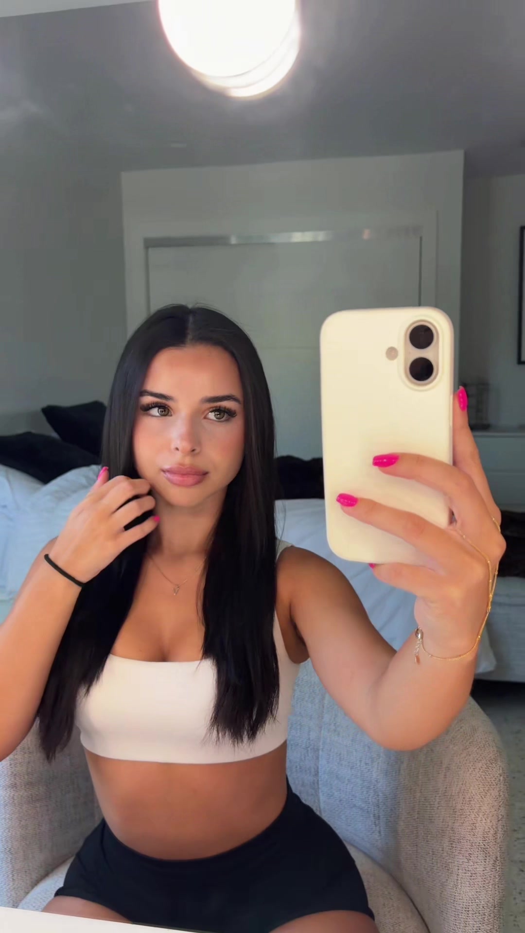 @vickyguez