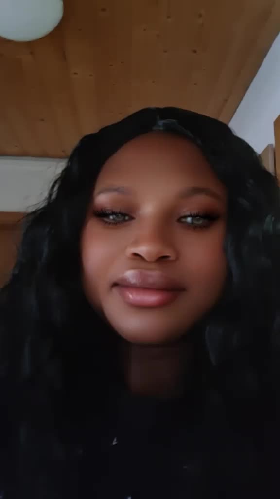 @Isabella