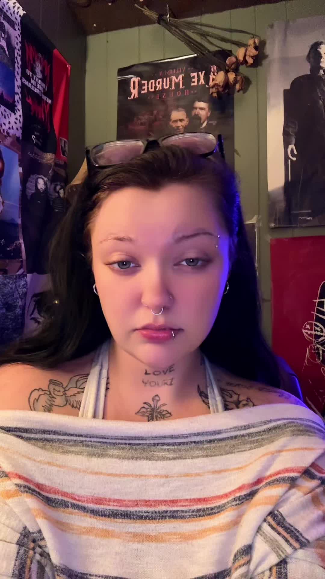 @urfaveemogf