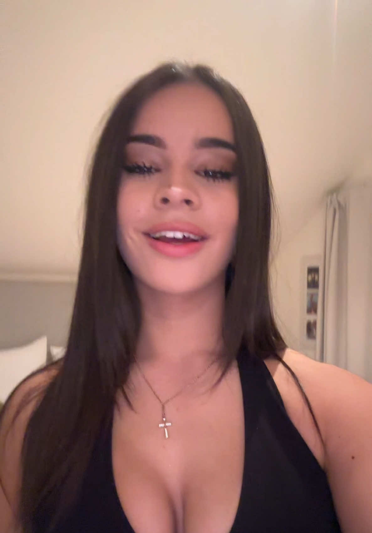 @Ava