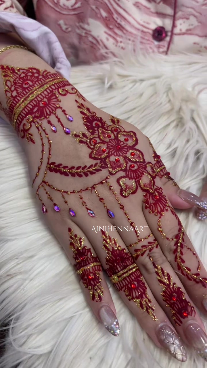 @Aini Henna