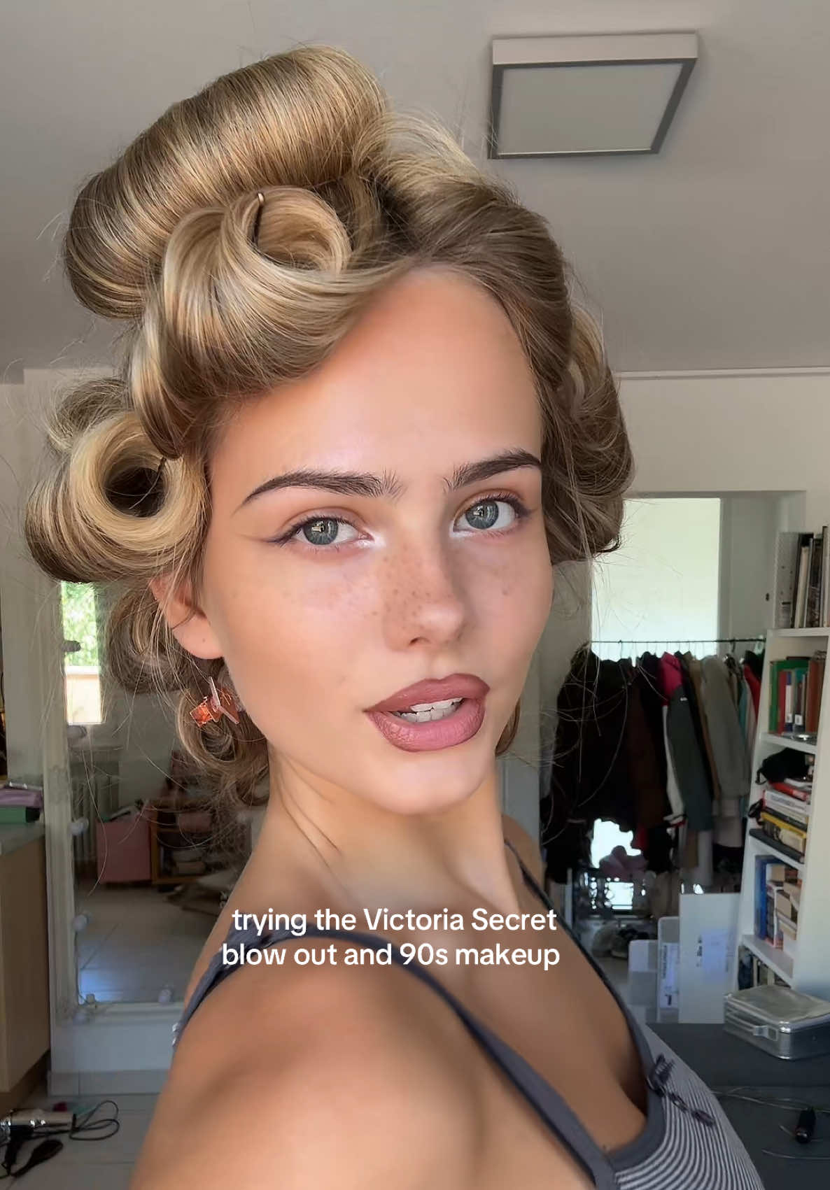 @saracrumbleleg