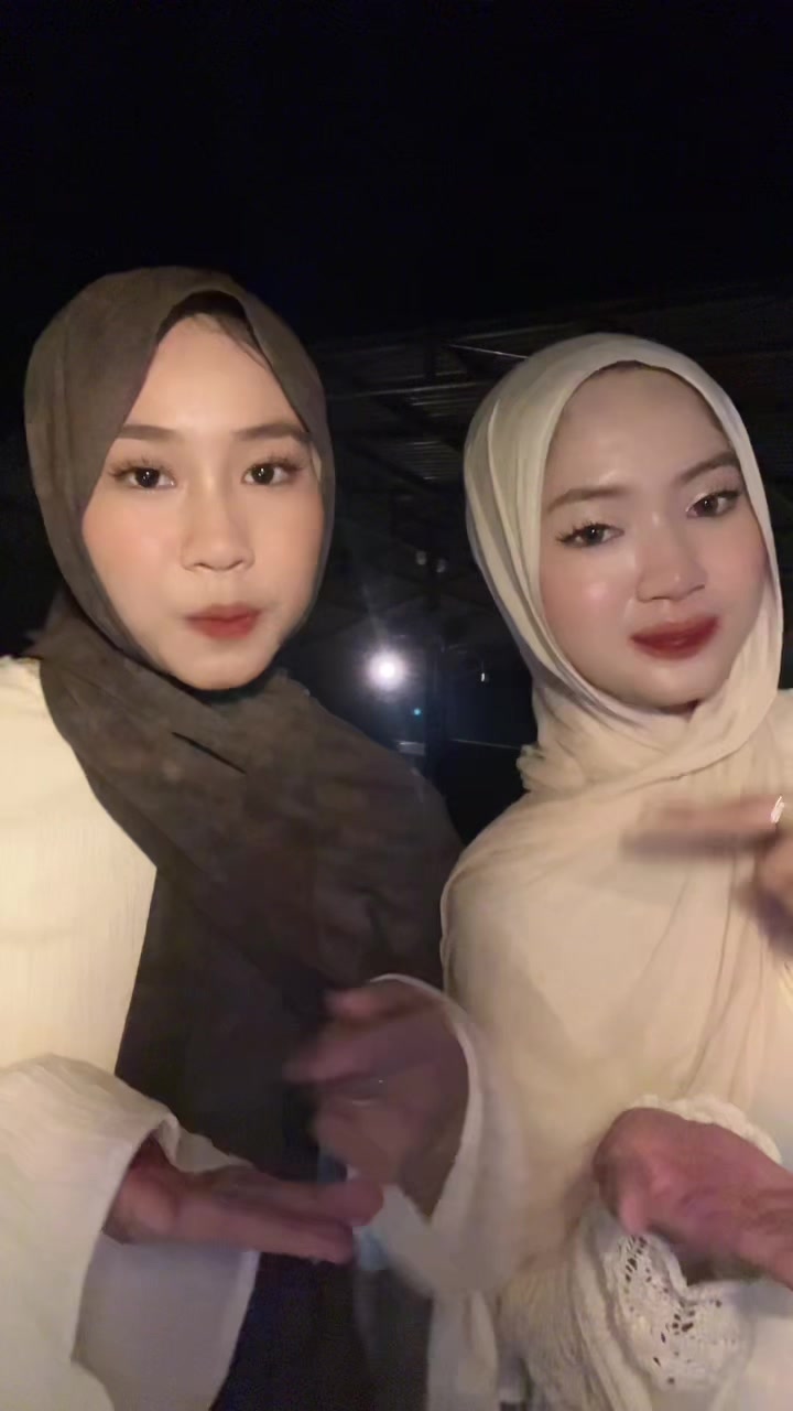 @alivaaliyaa