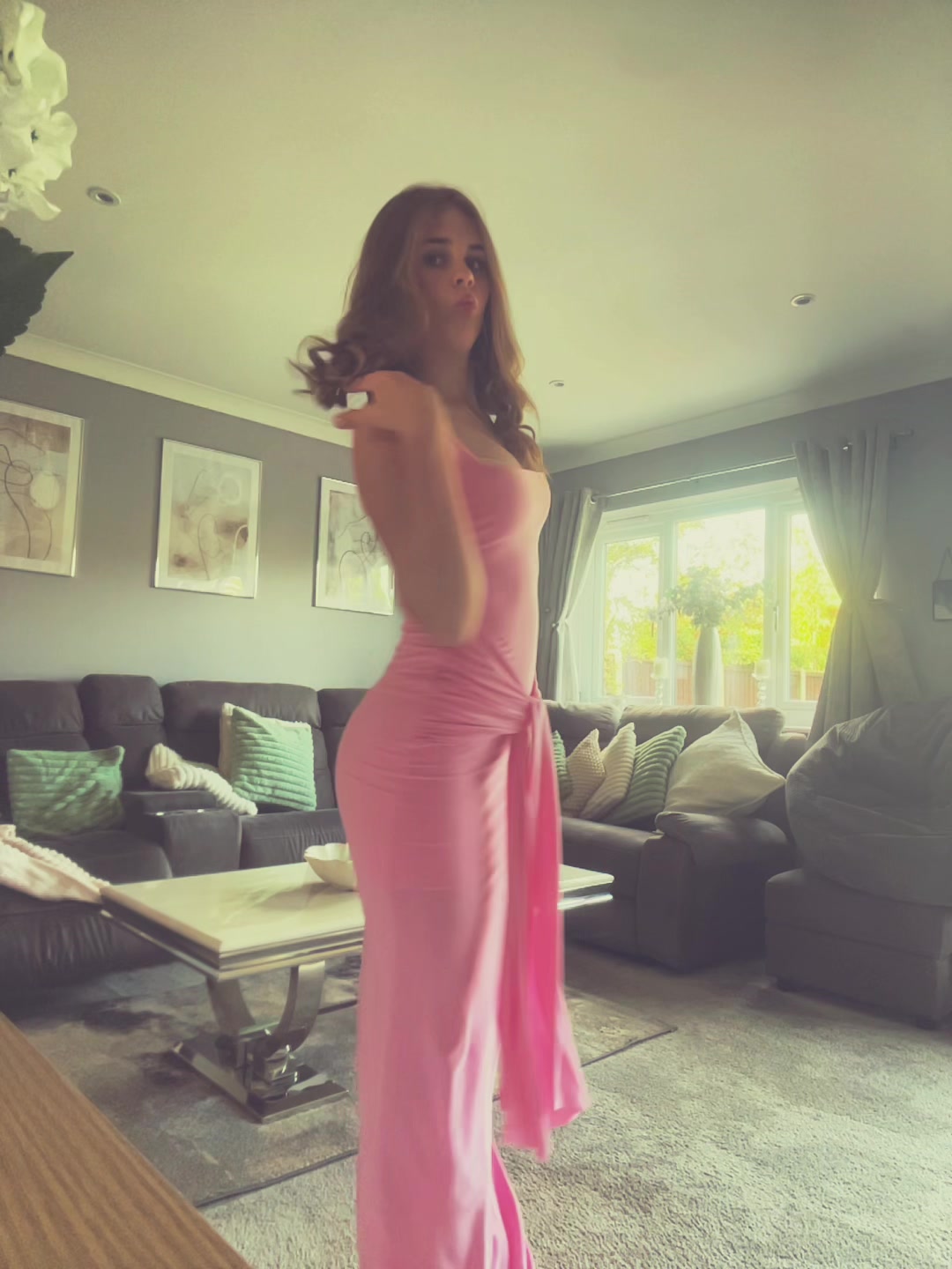 @𝐂.𝐆.𝐁🍒