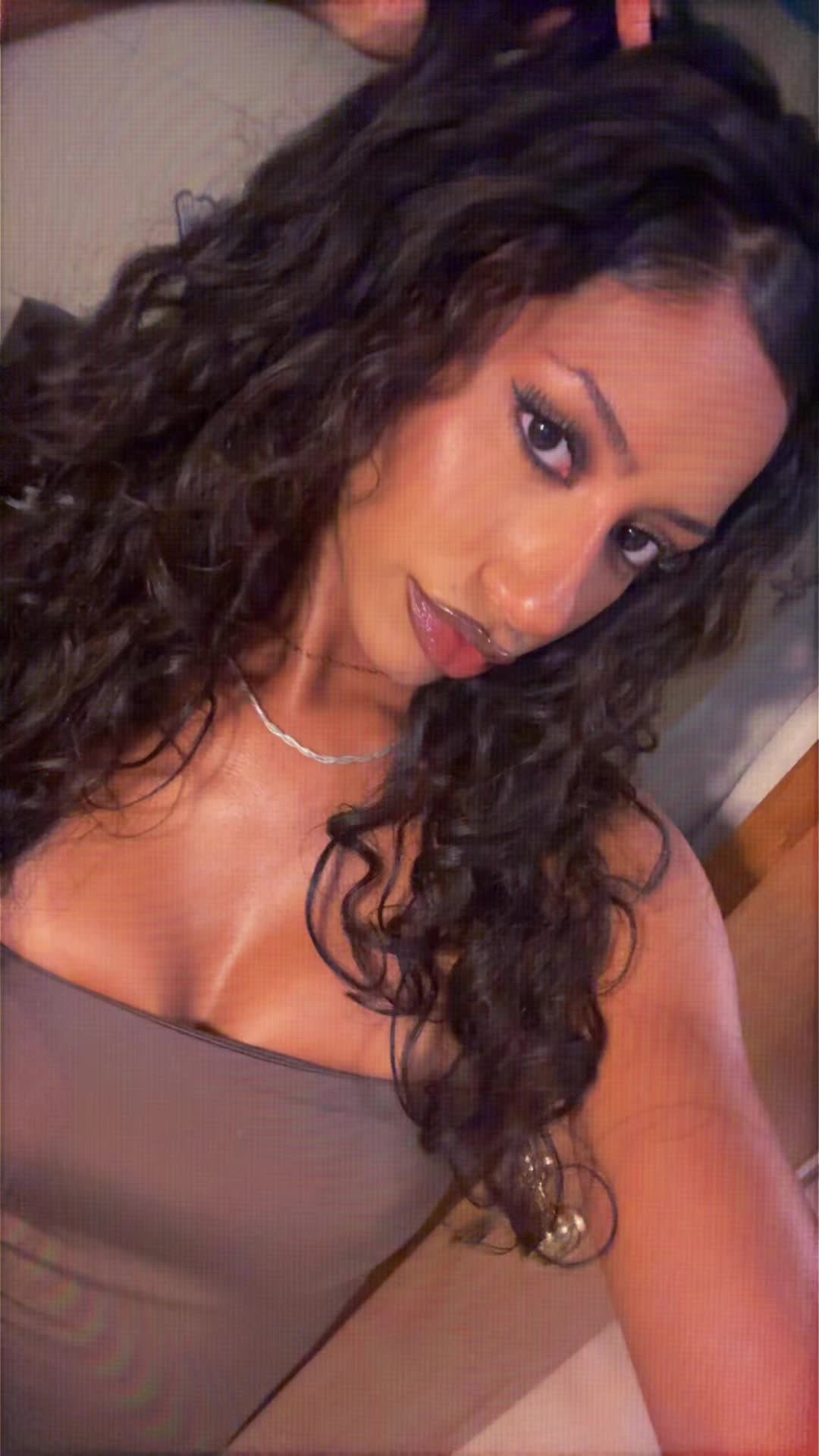 @Nara👩🏽🦱🇵🇹🇨🇻
