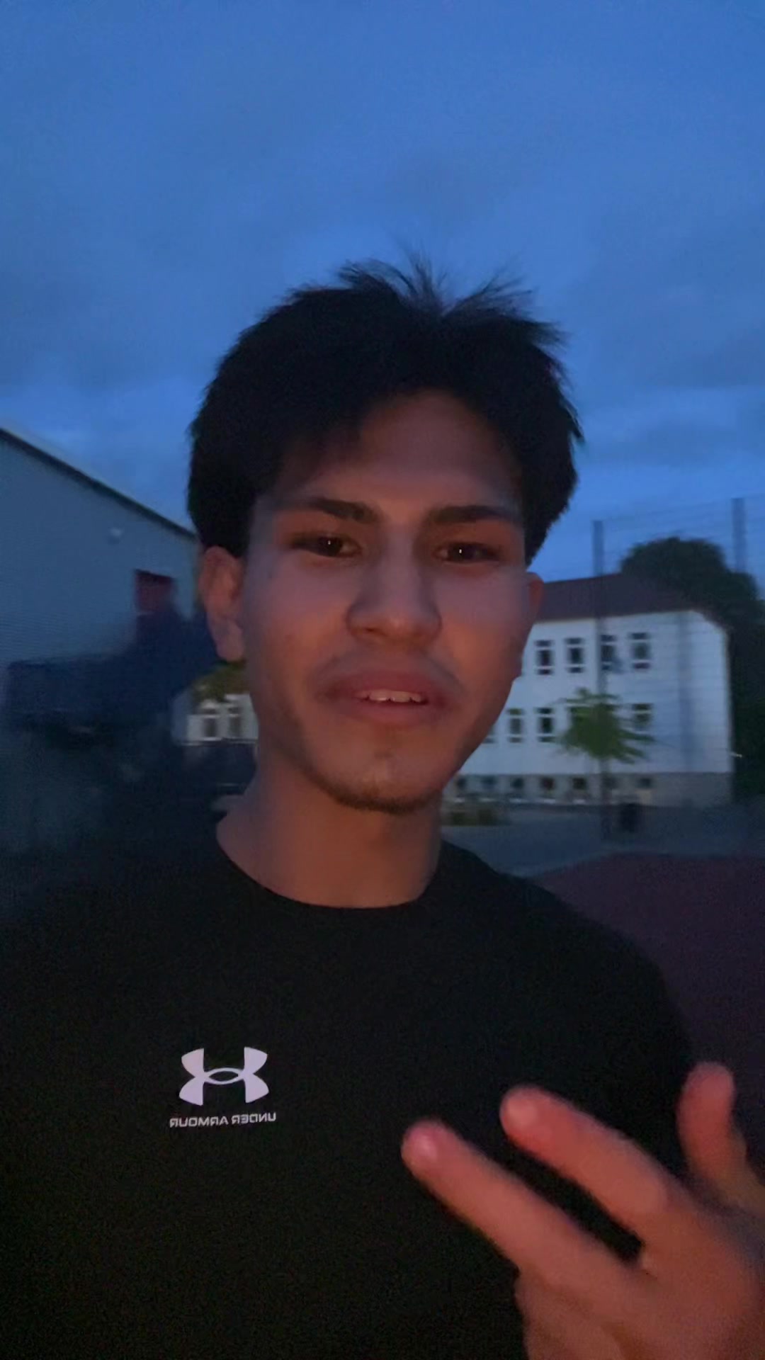 @♱