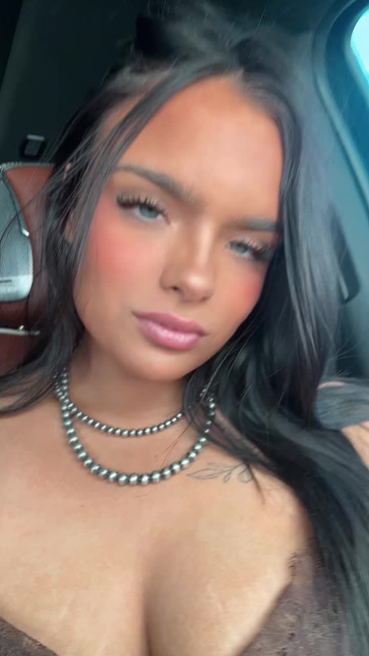 @julia dwyer | COSMO STUDENT
