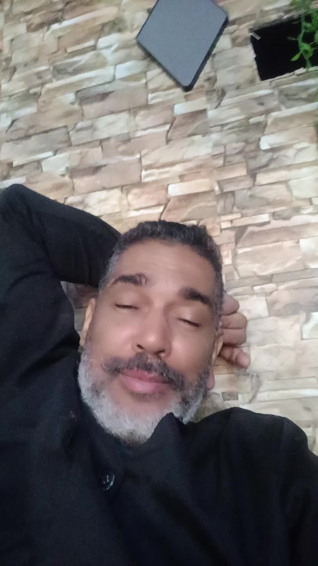 @vassouras