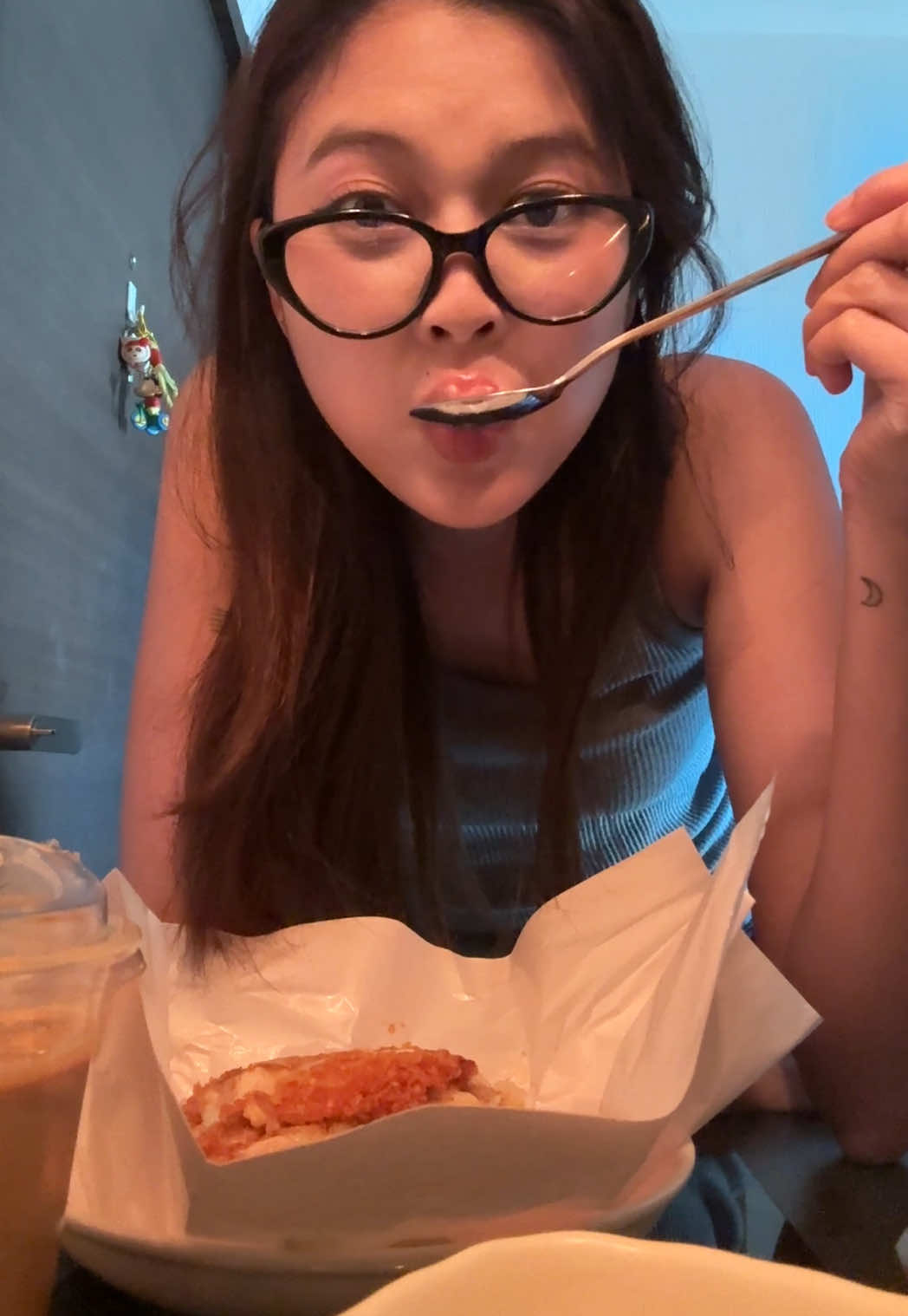 @ฟิวเจ้อแปลว่าอนาคต