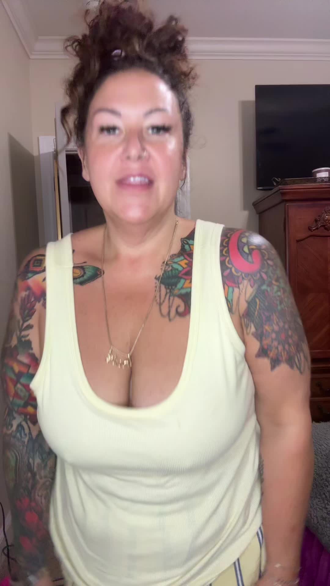 @Tokenlesbian