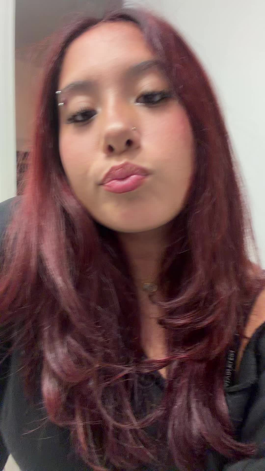 @miavela333